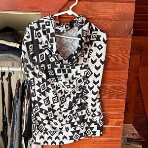 Heart Soul Black and Gray Geometric Blouse